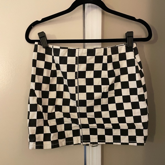Checkered Mini Skirt - Picture 2 of 4